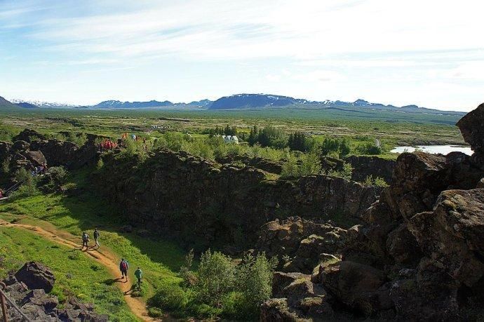 �������ǵ���������һ���̺�