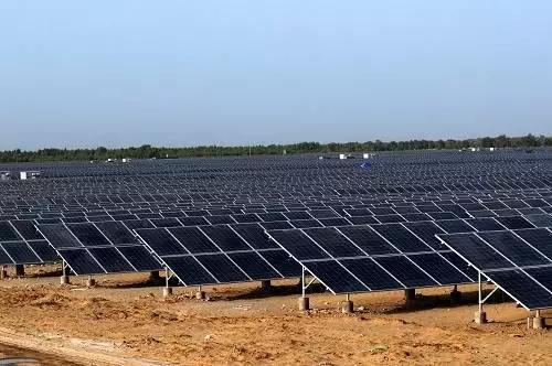 ����l(f��)늣��DƬ��Դ��http://www.gov.cn/xinwen/2015-08/29/content_2921894.htm��