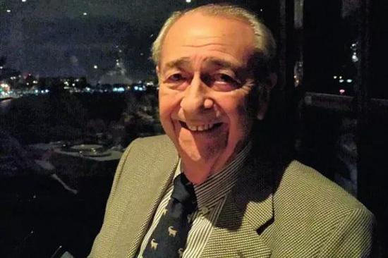 �������ء��R��