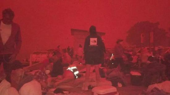  2019��12��31���������R�������(zh��n)���˂�����ǰ���������y�����DƬ��Դ��Peter Hoskin��